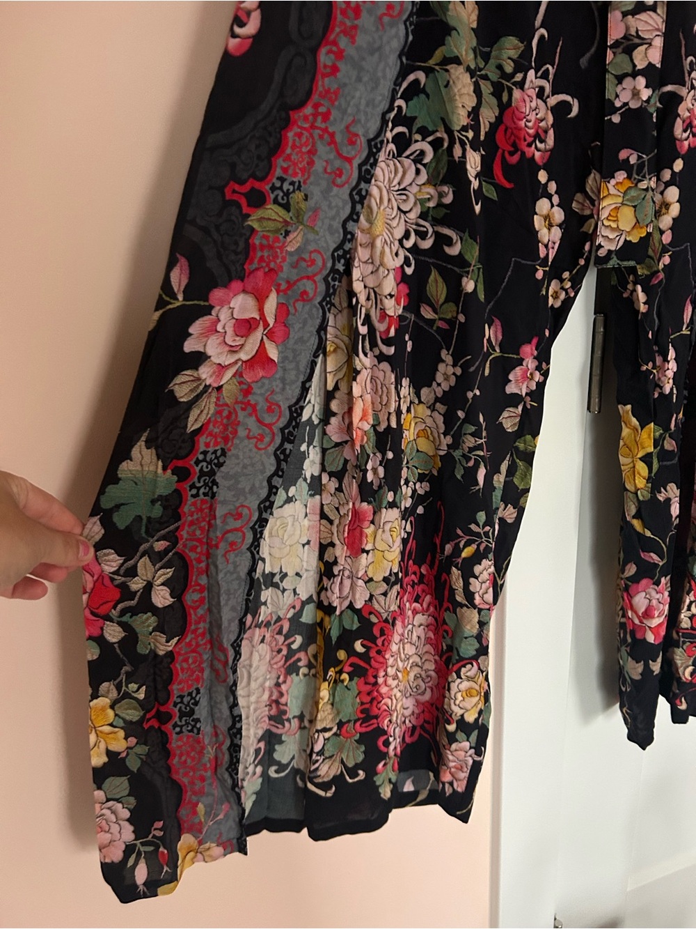 Johnny Was Mono Floral Split Leg Coverup Pants size L NWT - Picture 4 of 11